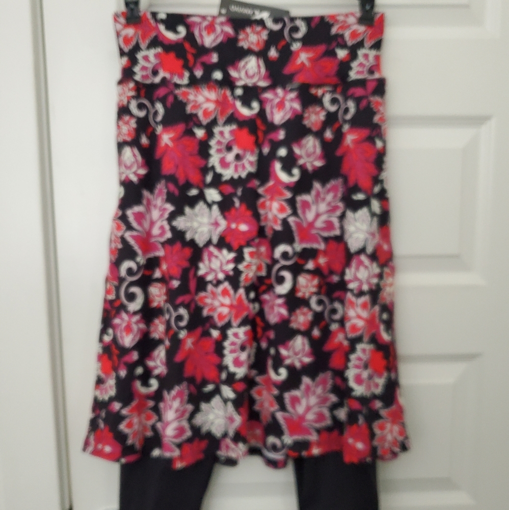 Anivivo  Athletic  Skirted Leggins Size M.